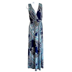 NWOT Renee C | Wynne Knit Maxi Dress in Navy Paisley.